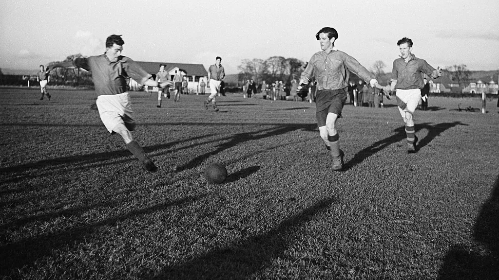 Caerau (Ely) 0:0 Cardiff Corinthians — bezgólová remíza vo waleskom prípravnom derby